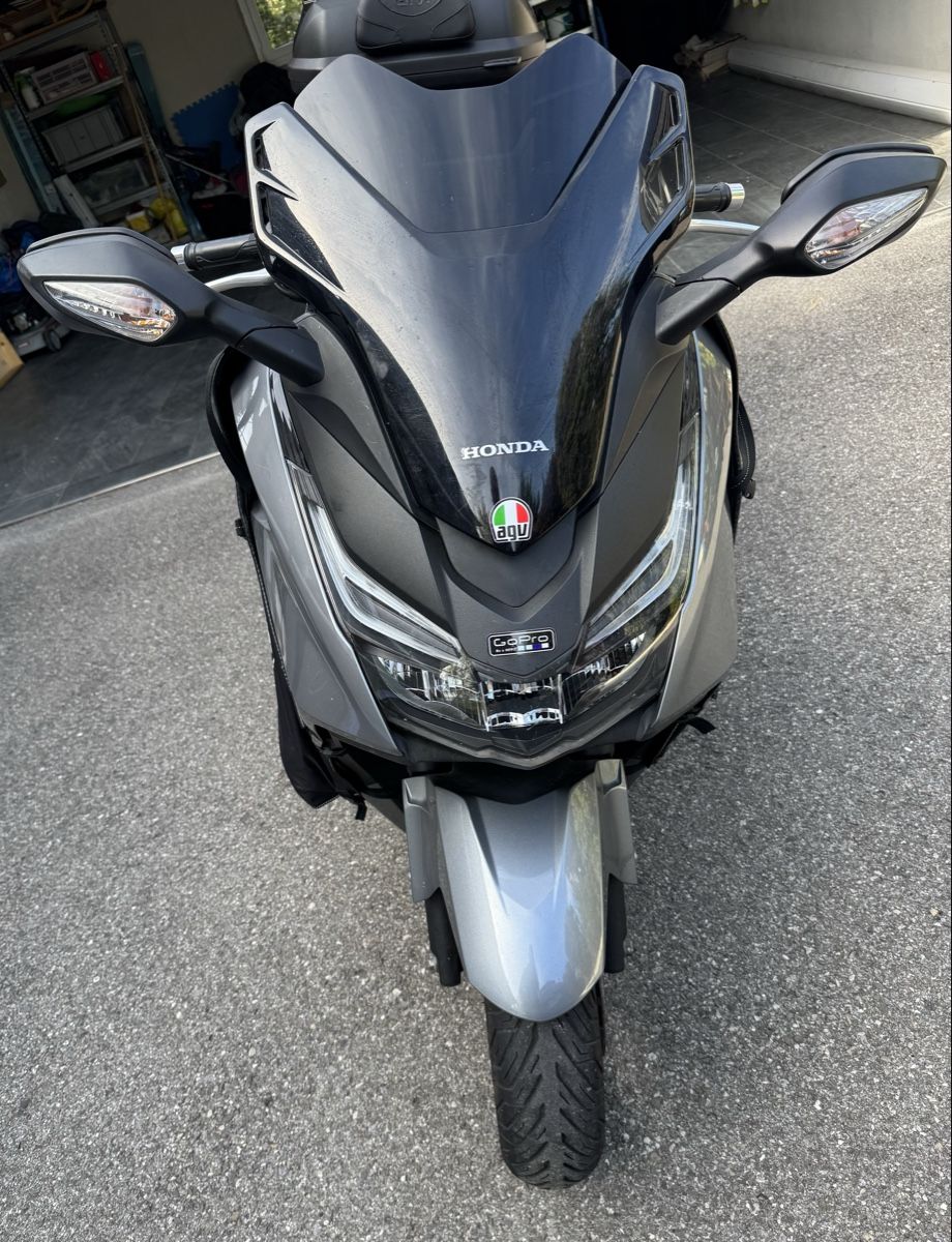 Honda Scooter: Honda Forza 125 – Usato da Corpataux venduto da seniz