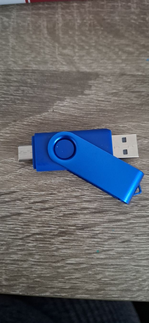 Chiavette USB: Usb Usb C Stick 4GB – Usato da Suhr venduto da Design_by_Debi