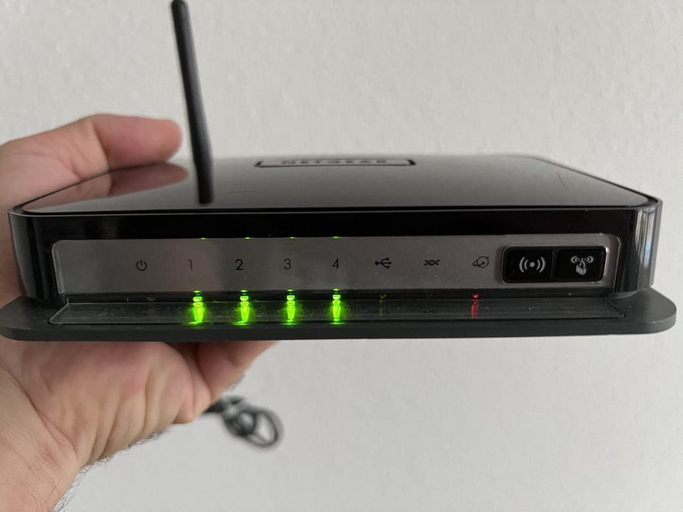 Netgear Modems & Routeurs: Netgear N300 Wireless ADSL2+ MODEM ROUTER - ORIGINALVERPACKT – Neuf avec emballage d'origine à Neuhausen par Ematrix 1