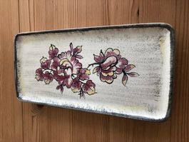 Plat rectangulaire vintage en céramique, décor floral mauve
