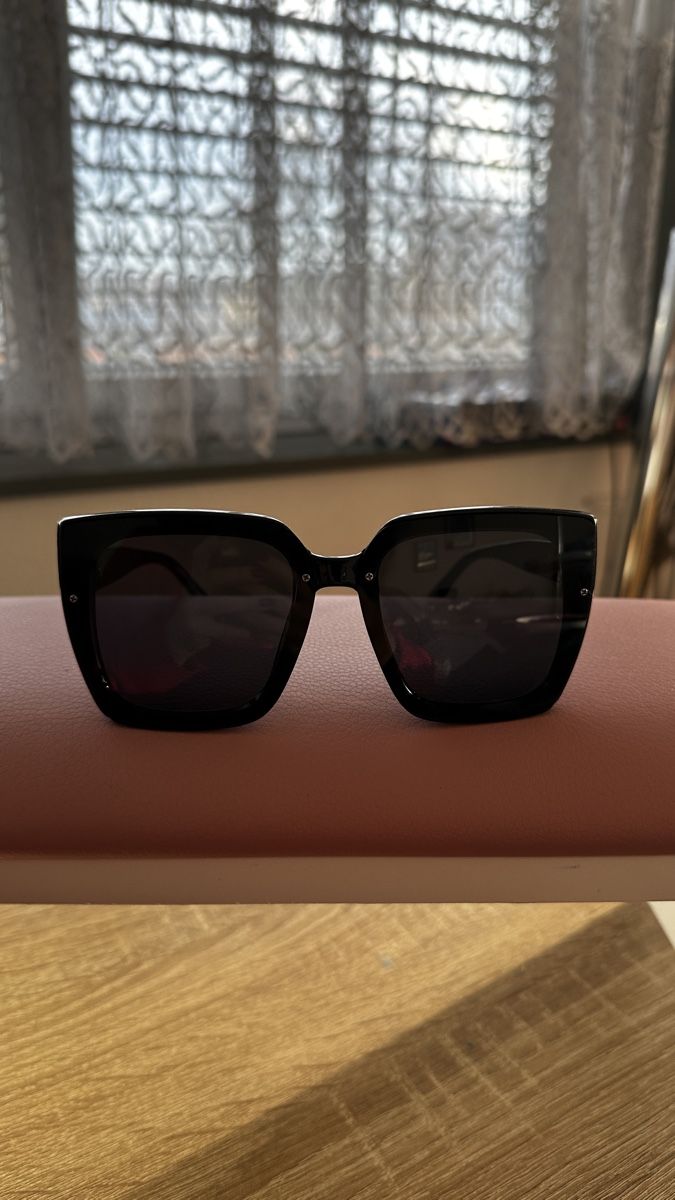 Occhiali & Lenti: Sonnenbrille Schwarz  Neuwertig – Nuovo (secondo la descrizione) da Winterthur venduto da -BeHappy24- 1