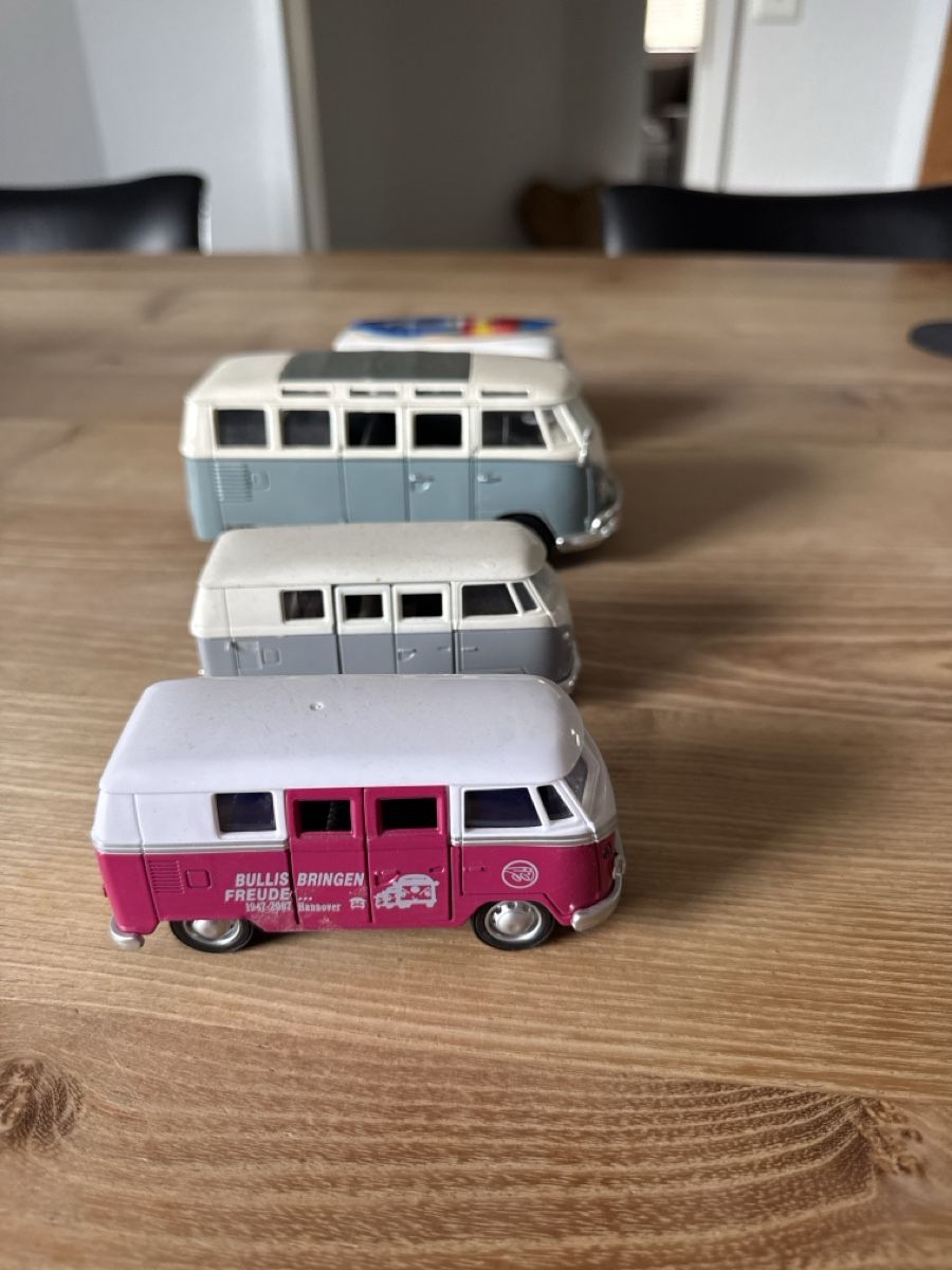 Giocattoli: Vw Bus Spielauto 4 Stück – Usato da Seon venduto da kst_d7jh 1