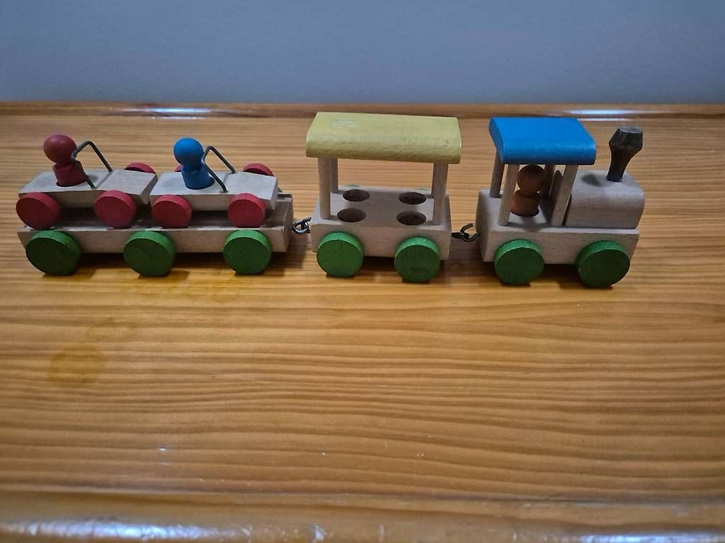 Spielzeuge: Holzeisenbahn – Gebraucht aus Auenstein von mth_rp5y