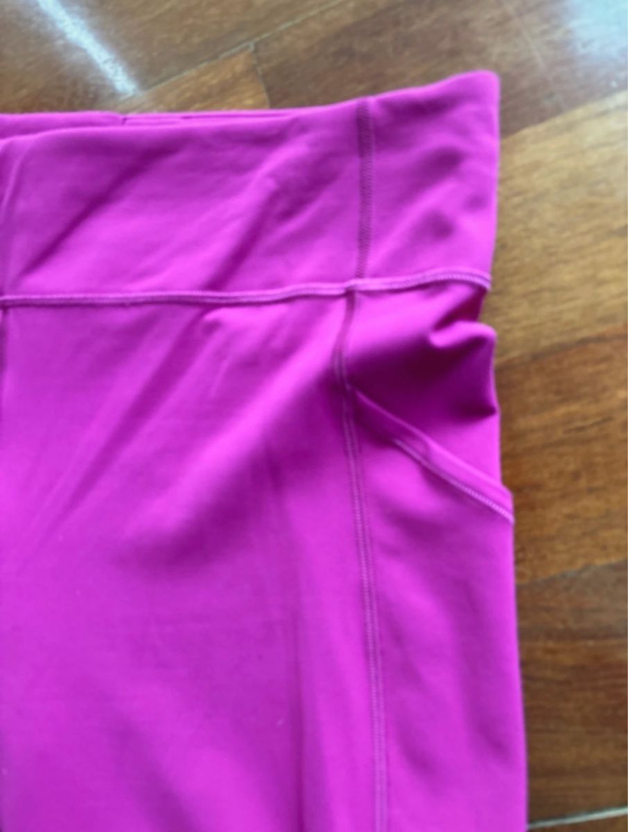Lululemon Leggings: Lululemon leggins size 16 hot pink – Nuovo (secondo la descrizione) da Basel venduto da mar_q58t 7