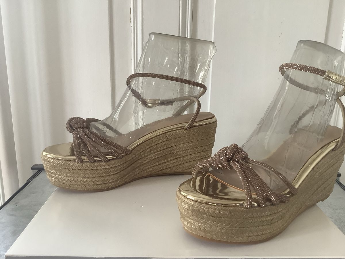Scarpe da donna: Keilabsatz Sandalen – Nuovo (secondo la descrizione) da schaffhausen venduto da Chiquimiki 2