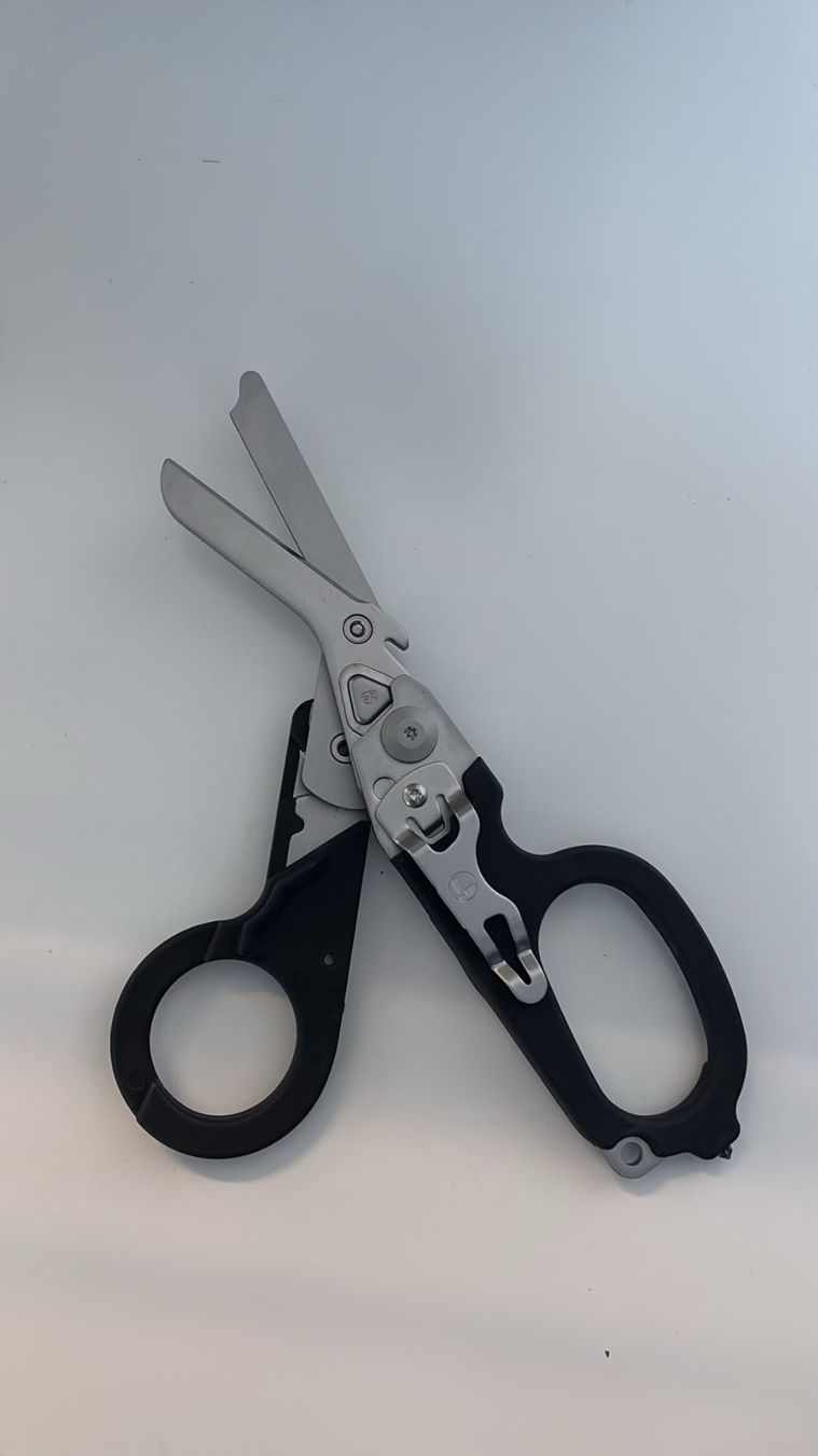 Leatherman Alle Werkzeuge: Leatherman Raptor Rescue BLACK – Neu und originalverpackt aus Balsthal von allmedba 1