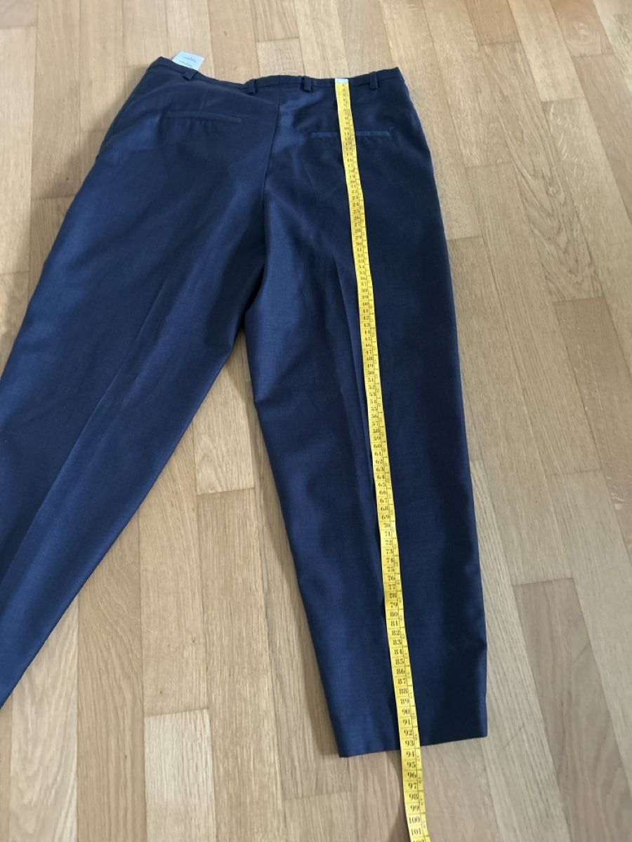 Closed Hosen: Closed carrot trouser 28 wool – Gebraucht aus Adliswil von mollymoo 3