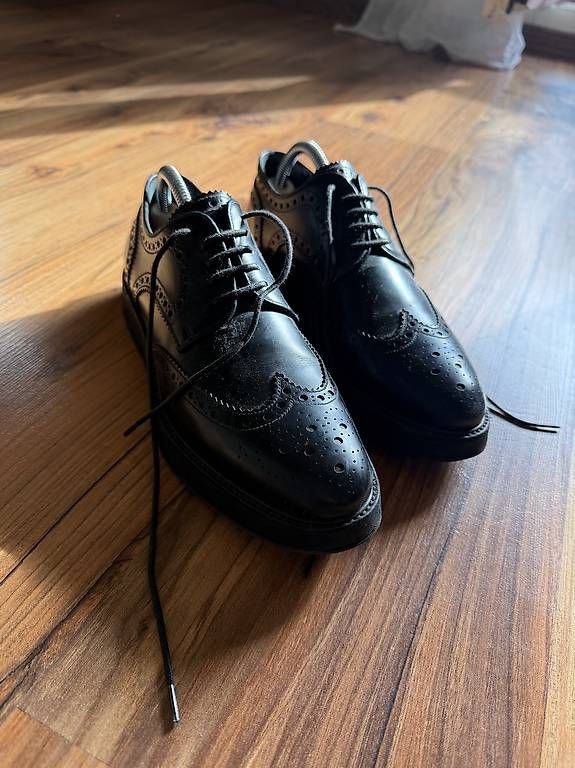 Church's Scarpe da donna: Original CHURCHS Schuhe schwarz 38,5 – Usato da Zürich venduto da My_little_boutique 1