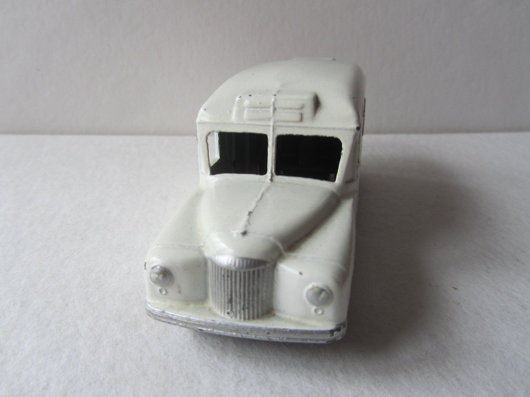 Dinky Toys Modellini d'auto: Daimler Ambulance, Dinky Toys – Usato da Weiningen ZH venduto da dietsch57 1