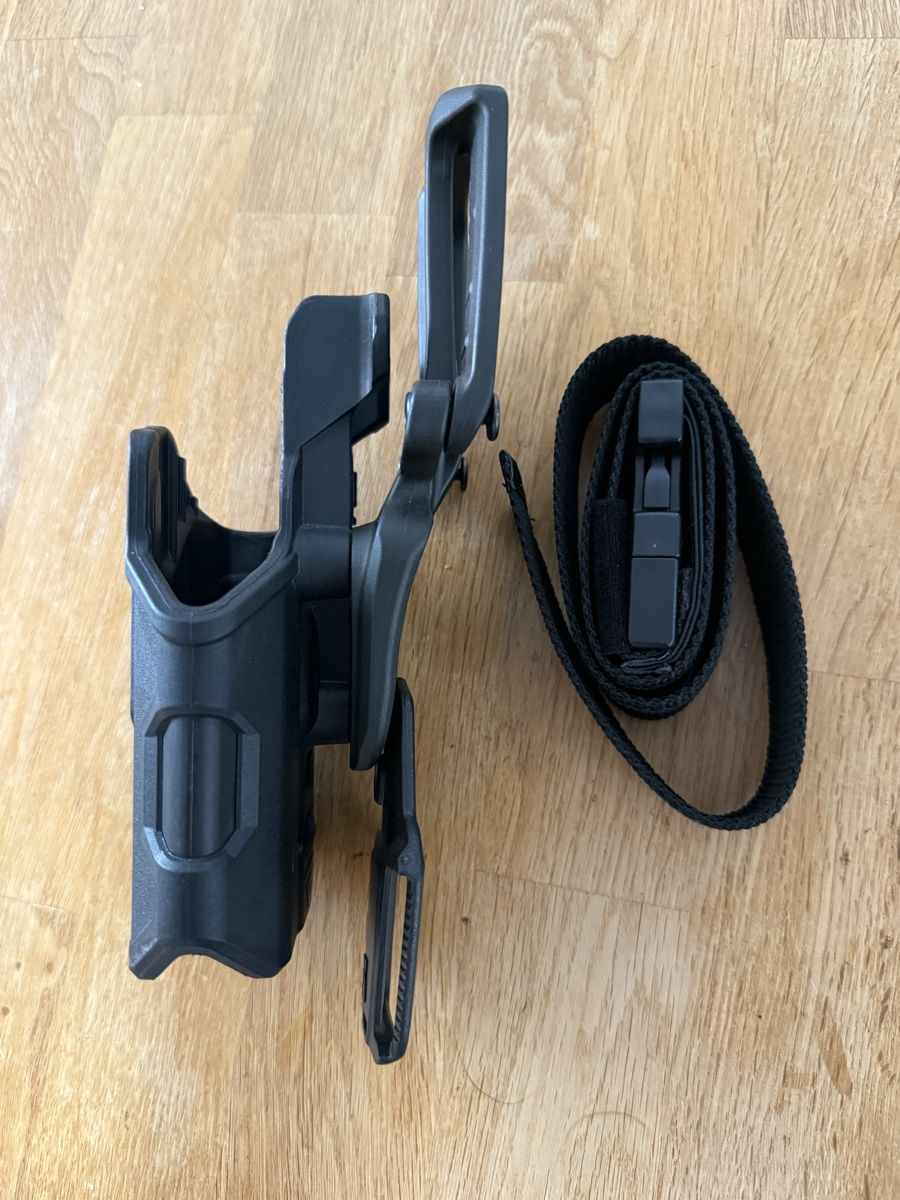 Glock Tiro a segno:  PISTOLENHOLSTER BLACKHAWK – Usato da Herisau venduto da mxswiss 3