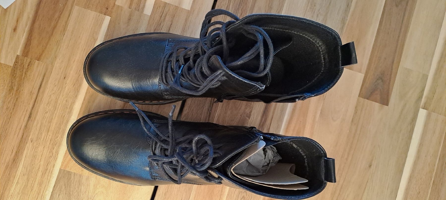 Scarpe da donna: Boots schwarz Gr. 41 – Nuovo e nell'imballaggio originale da Buch am Irchel venduto da -mireli- 2