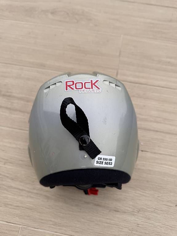 Caschi: Casque de ski enfant  – Usato da Crans VD venduto da SunDance20