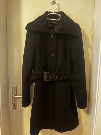 Zara Wintermantel Damen Gr. M schwarz klassisch warm