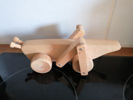 Holzspielzeug Heuschrecke