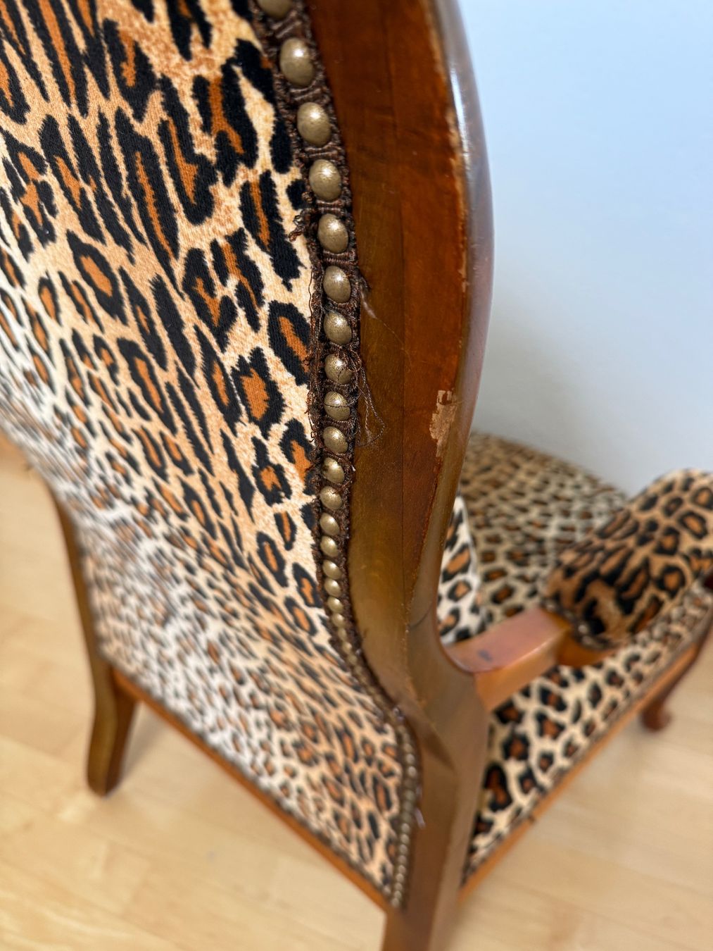 Poltrone: Sessel Holz mit Leopardenmuster – Usato da Russikon venduto da manureloop 5