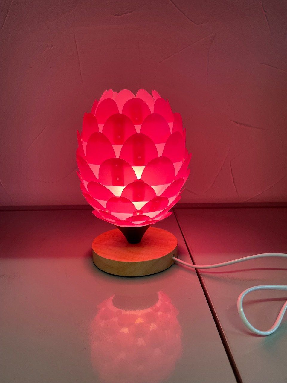 Lampade: Tischlampe in pink mit Holzfuss – Nuovo e nell'imballaggio originale da Schaffhausen venduto da ky-shop 9