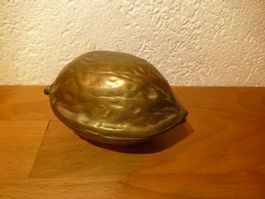 Vintage Nussknacker aus Messing in Walnussform 1970er