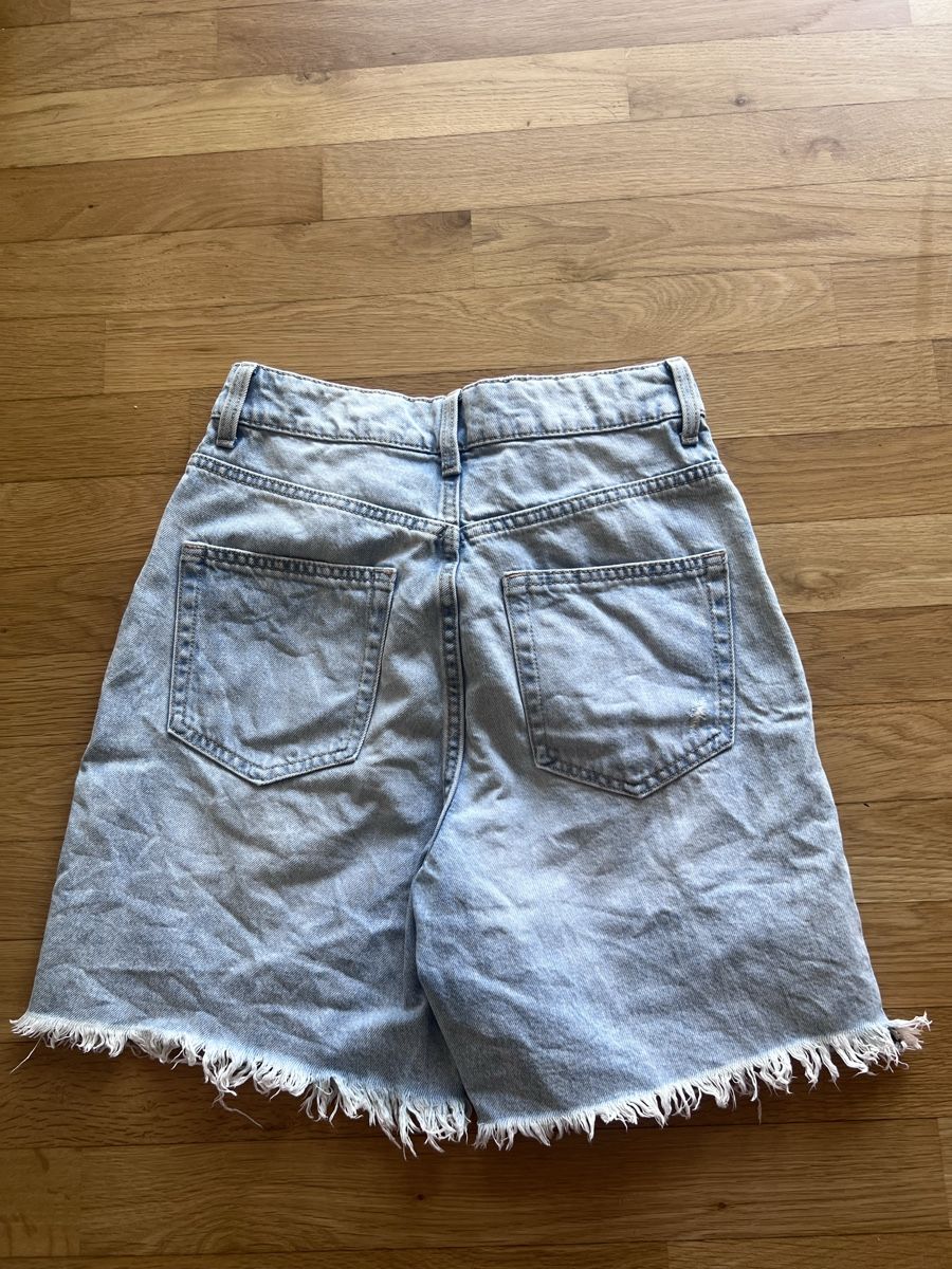 H&M Jeans: H&M Jeans shorts 34 – Nuovo (secondo la descrizione) da Neuhaus SG venduto da bernike 1