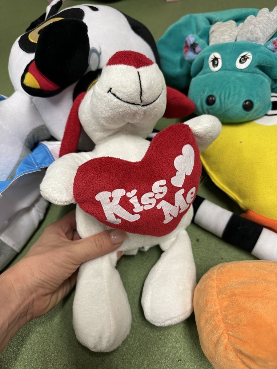 Giocattoli: Plüschtiere Set, Hase, Pikachu, Pinguin uvm. – Usato da Jona venduto da Good_luck_ 7