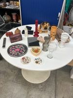 Flohmarktkiste für Flohmarktgänger 20 verschiedenen Sachen 2