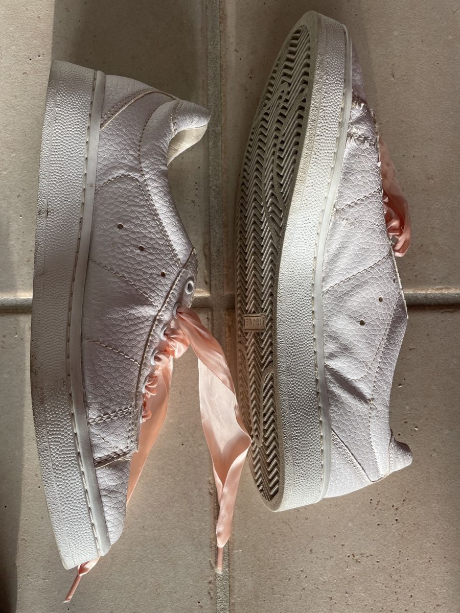Esprit Herrenschuhe: Esprit Sneaker / Schuhe Grösse 41 / US 8.5  – Gebraucht aus herrliberg von fgh_1956 1