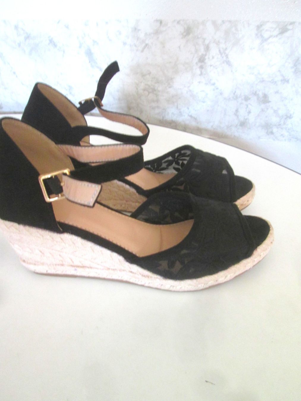Scarpe da donna: Stoffkeile, Größe 41 – Usato da Sementina venduto da babucia