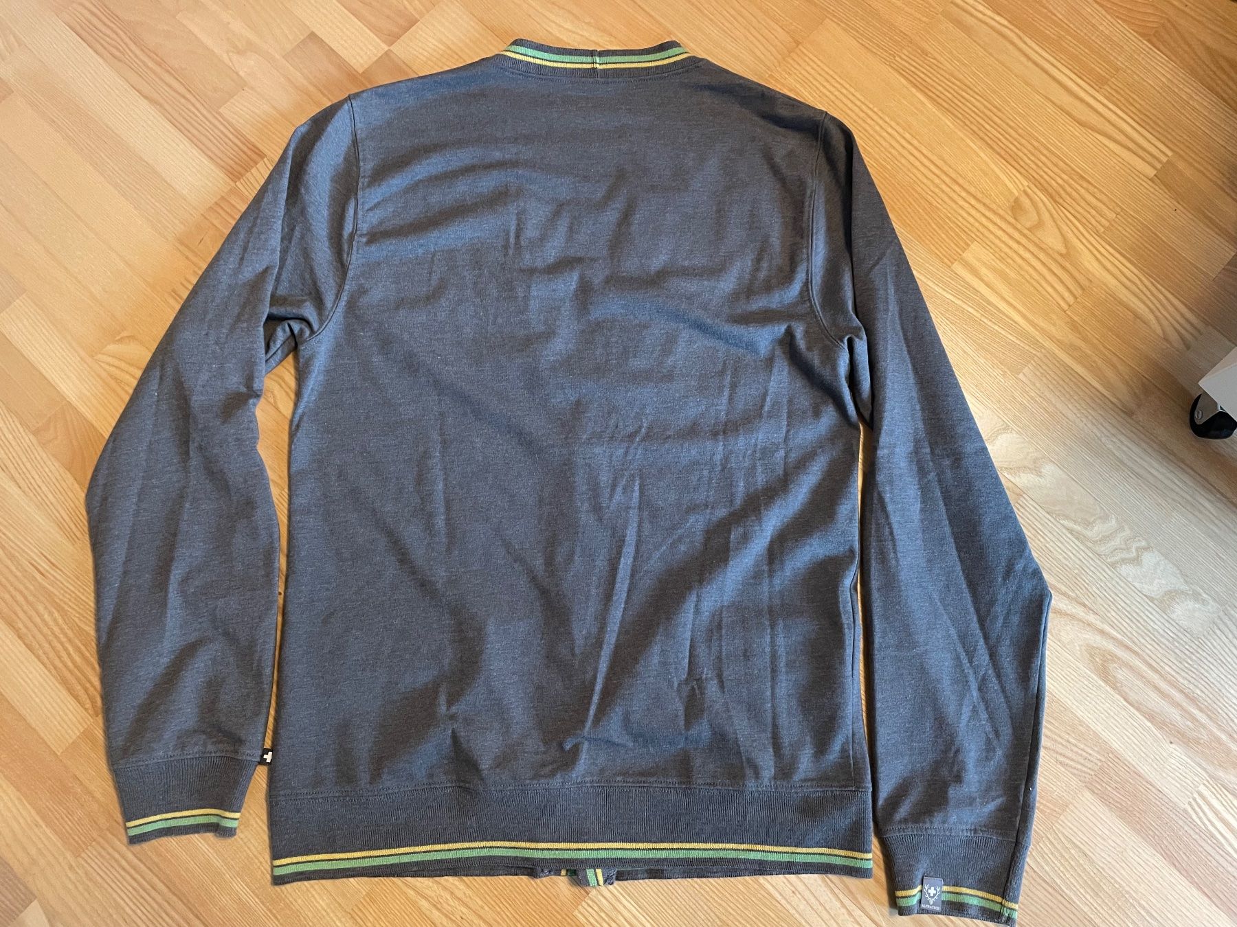 Alprausch Giacche: Alprausch Herren Cardigan Gr. L – Usato da Brüttisellen venduto da ThommyK 1