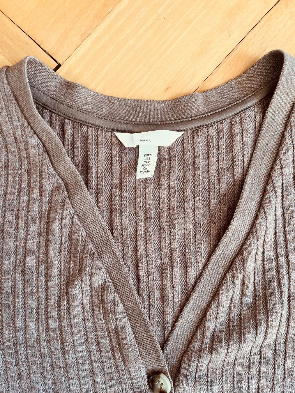 H&M T-shirt: Umstandsshirt – Usato da St. Gallen venduto da luz_j8s7 1