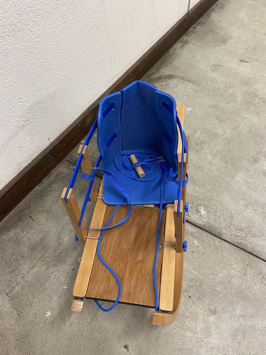 Slitta: Kinderschlitten mit Sitz – Usato da Dietikon venduto da brocki-eyra 4