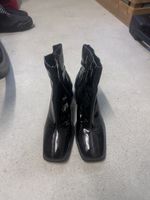 Damen Stiefeletten schwarz Lackoptik Grösse 35 neuwertig