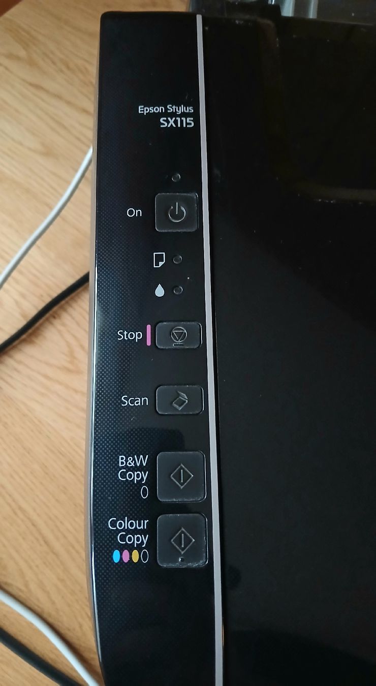 Epson Stampanti: Imprimante Epson Stylus SX115 – Usato da Sciernes-d'Albeuve venduto da Dojo004 2