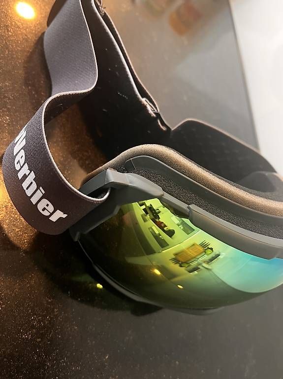 Occhiali & Lenti: Hochwertige ungebrauchte Skibrille – Usato da Mörschwil venduto da fhc 2