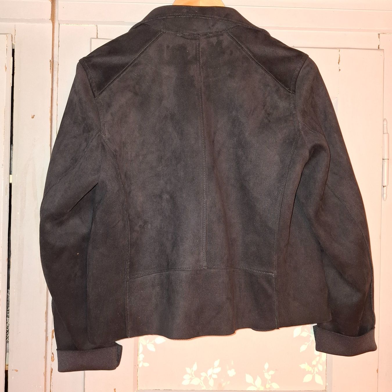Jacken: Kunstlederjacke (Wildlederoptik) – Gebraucht aus st.gallen von mona3 3