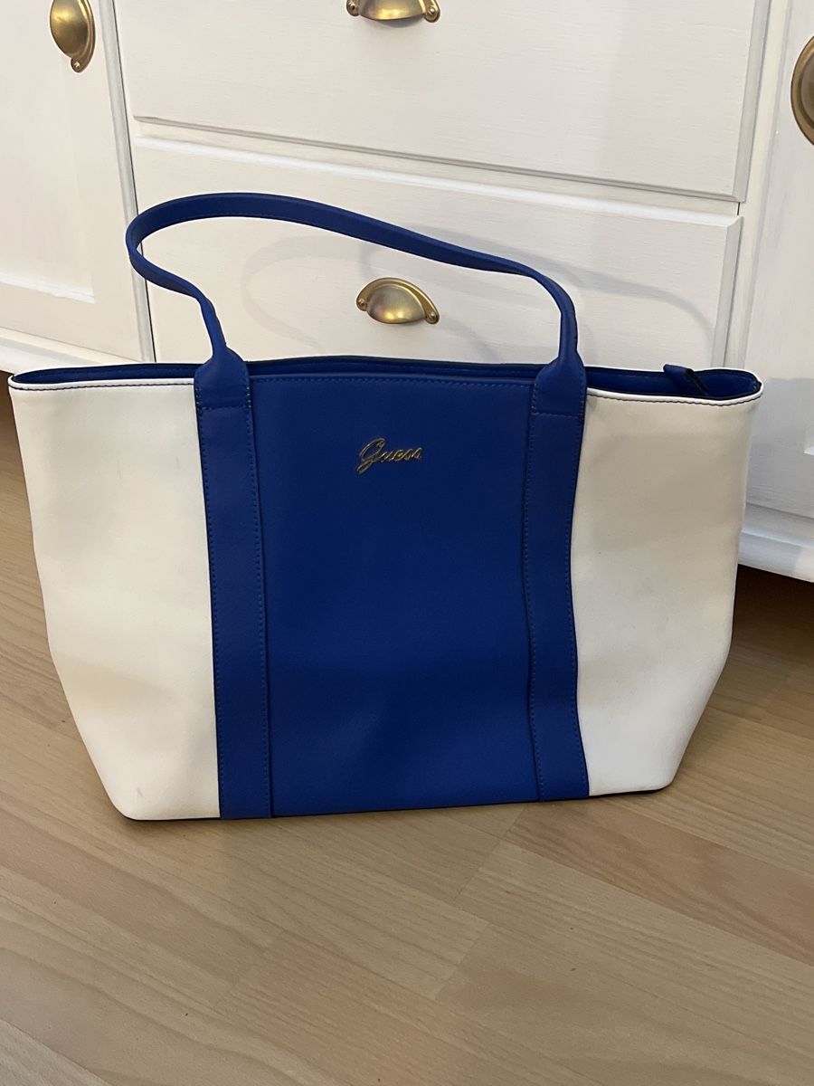 Guess Borse da donna: Schöne Guess Handtasche, blau-weiss – Usato da Thun venduto da Golden-Gate