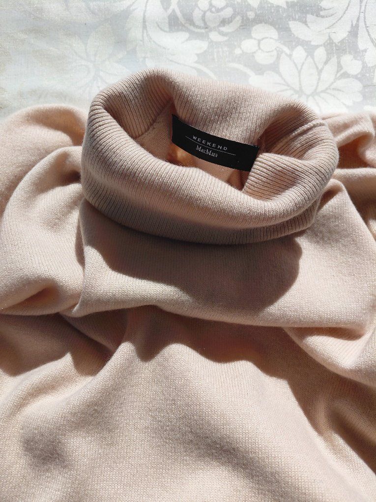 Max Mara Pullover & Sweatshirts: Pullover MAX MARA weekend,CH-Gr.36,neuwertig,140 Fr. – Gebraucht aus Bülach von reguskon 1