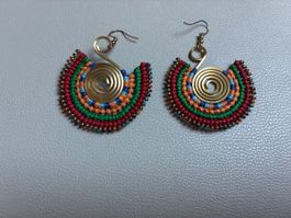 Boucles d'oreilles artisanales spiralées multicolores