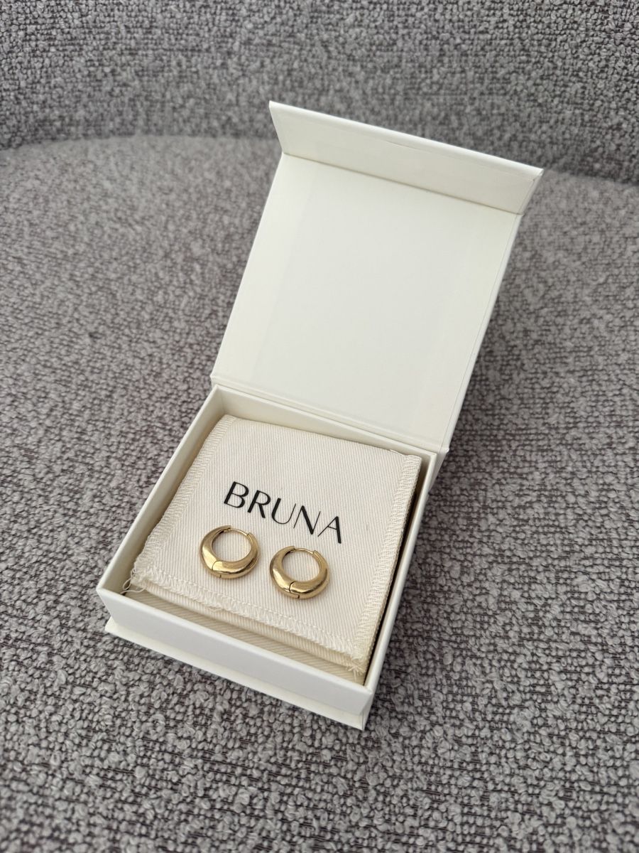 Orecchini pendenti & Orecchini a lobo: Bruna Gold Ohrringe (18k) - Merida Hoops Medium – Nuovo (secondo la descrizione) da Olten venduto da flosflomarkt