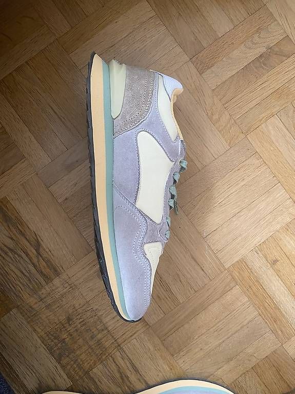 Scarpe da donna: Pastellfarbene Sneaker – Nuovo e nell'imballaggio originale da Laufen venduto da Looc_ 3
