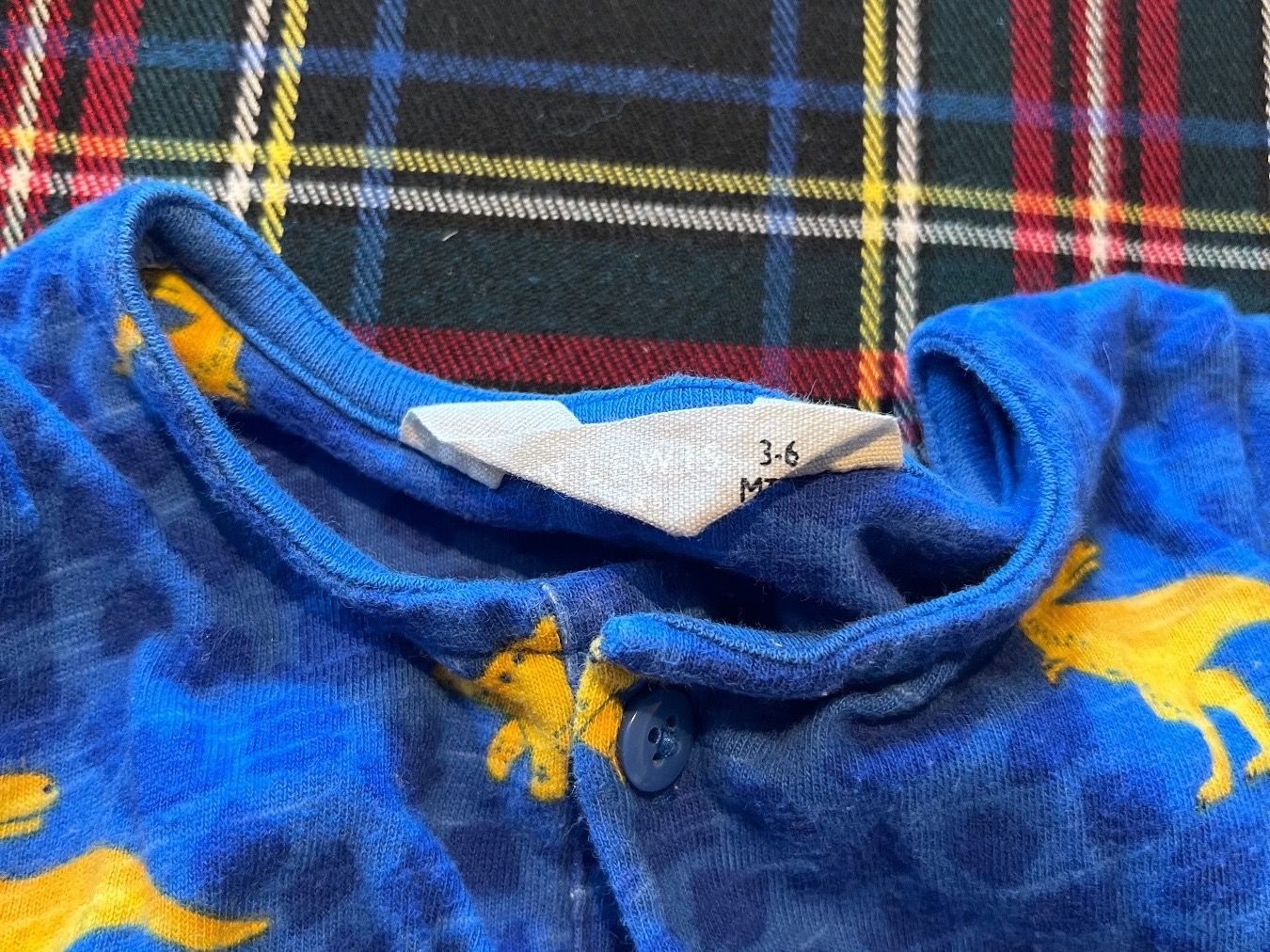 Strampler: blauer Dinosaurier-Strampler, guter Zustand, Größe 68 – Gebraucht aus Brugg AG von deb_57xk 2