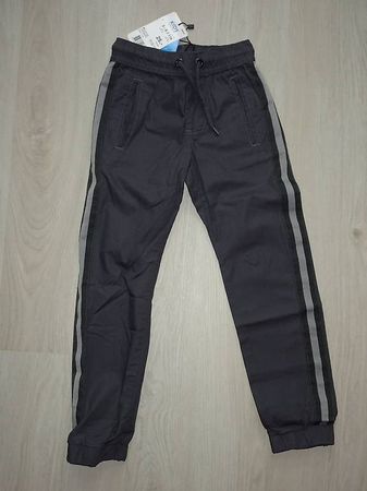 Dünne Sommer- Hose  grau Gr.116 Kids Neu!