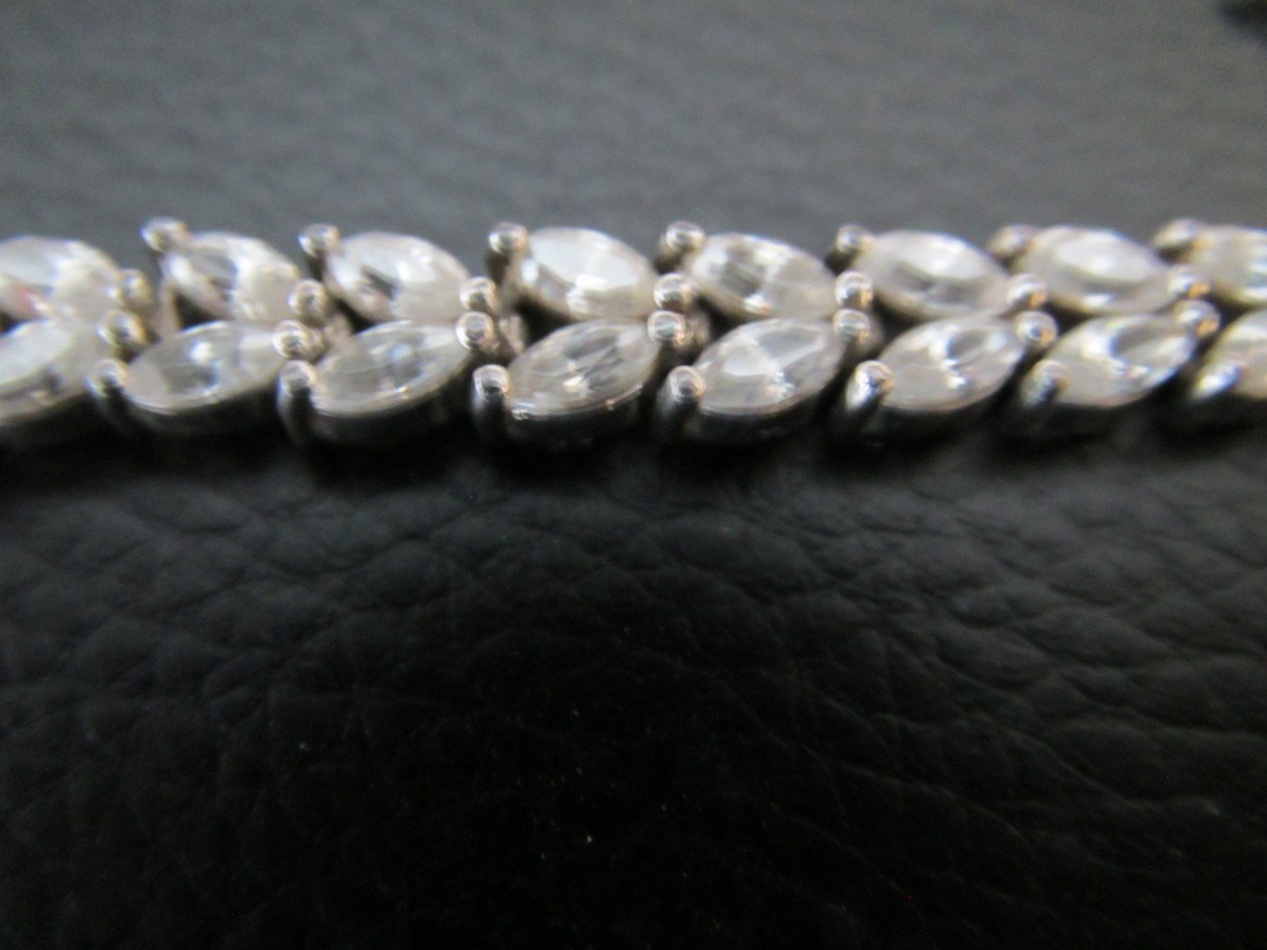 Armbänder & -reifen: ARMBAND SILBER – Gebraucht aus Zumikon von Gung 1