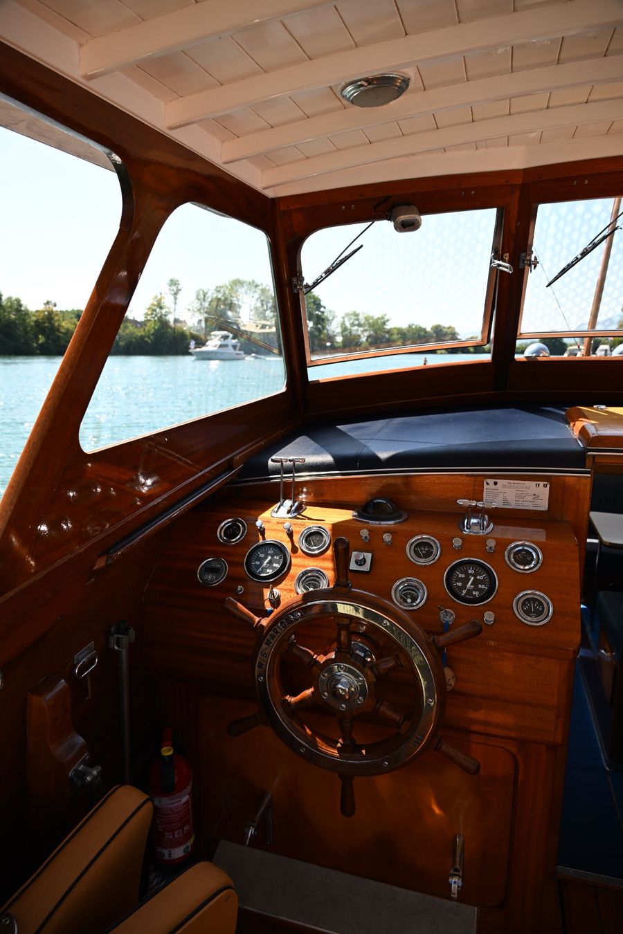 Swiss Craft Barche: Swiss Craft Motorboot Klassiker – Usato da Solothurn venduto da Eduka72 3