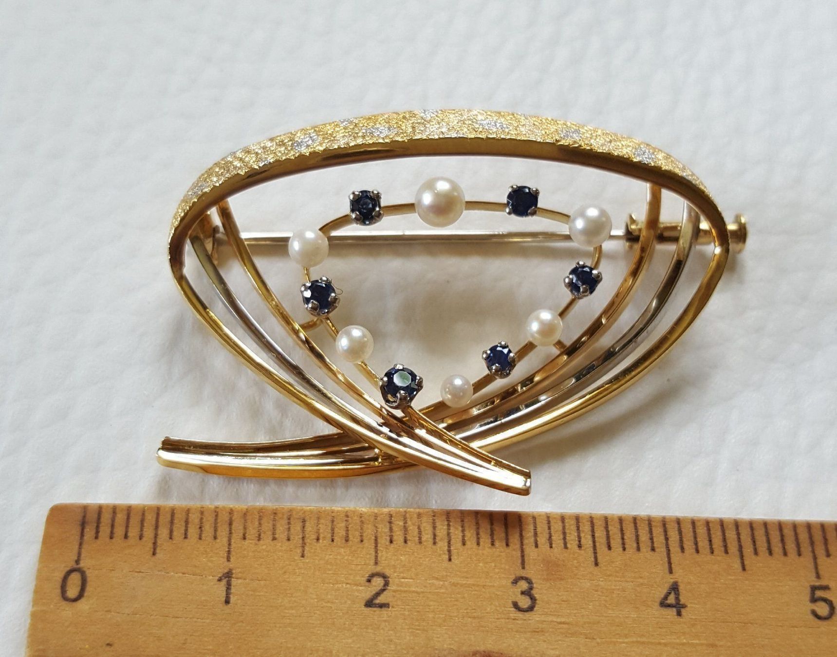 Broschen & Nadeln: Gold 750 Broche Mit Saphire/Perlen – Gebraucht aus Wald ZH von Dasilver