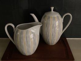 Porzellan Teekanne & Milchkännchen, Vintage