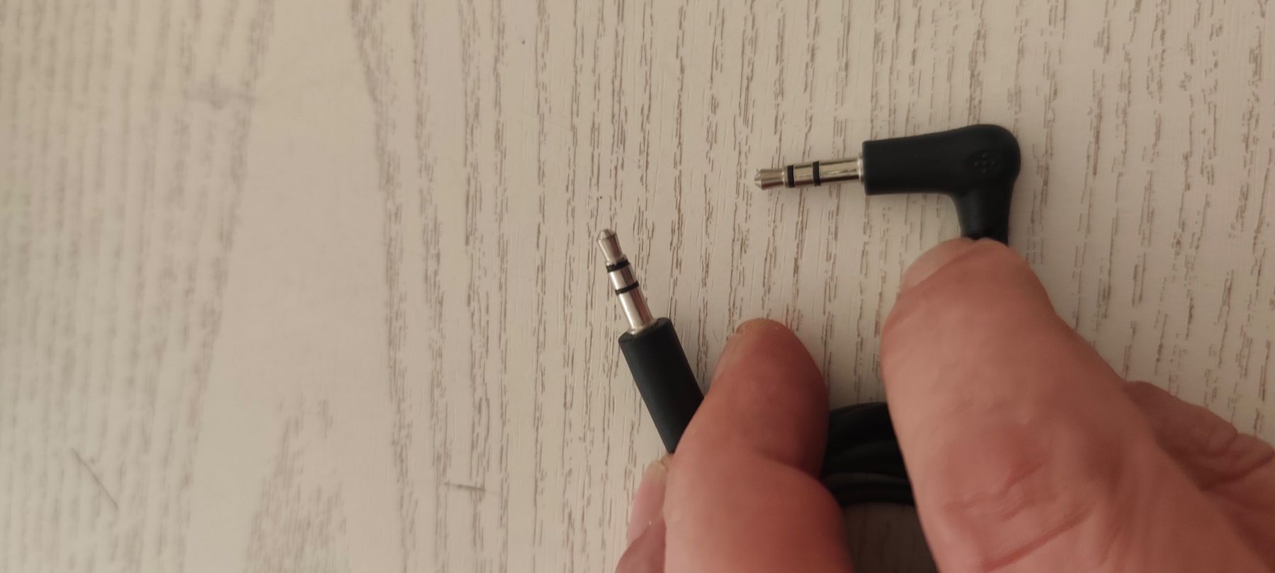 Cavi: Câble jack 3.5mm coudé à droit – Usato da Aigle venduto da Dadavd 1