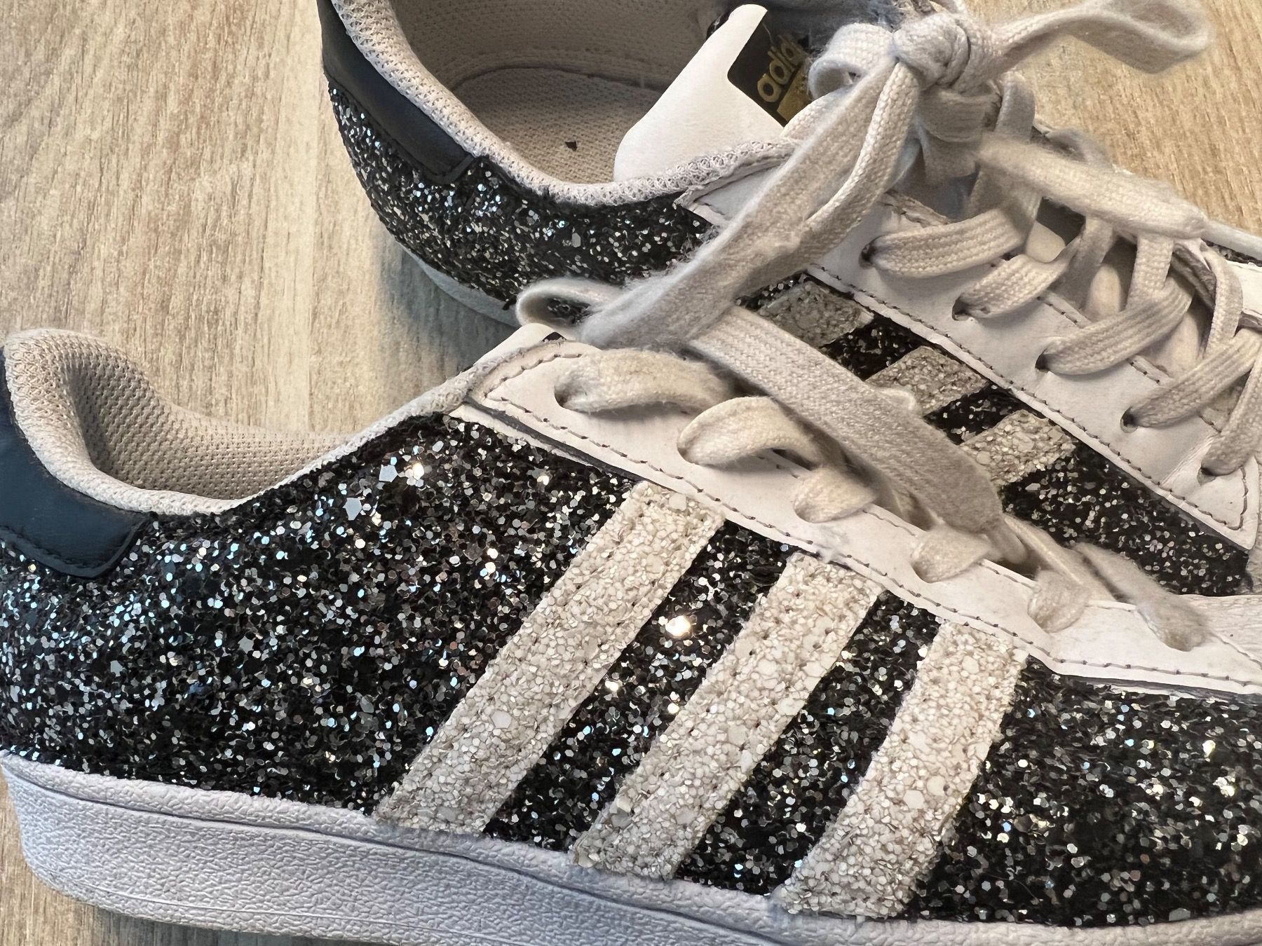 Adidas Scarpe per ragazze: ADIDAS  Sneaker Spezial Edition  Gr. 35.5 – Usato da Wil SG venduto da Northchild77 3