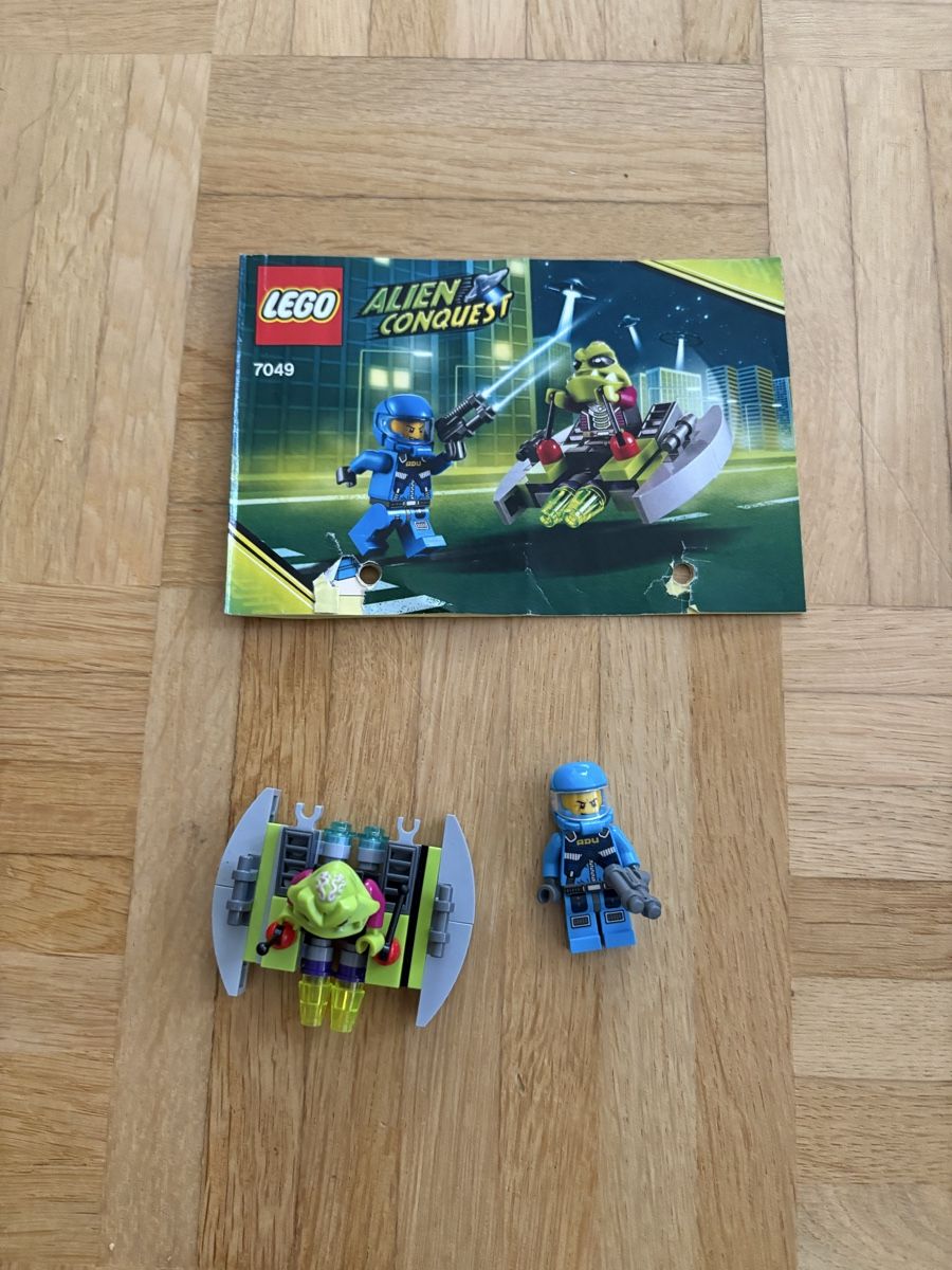 Lego Jeux de construction: Lego Alien Conquest 7049 – D'occasion à Basel par feld1299 1