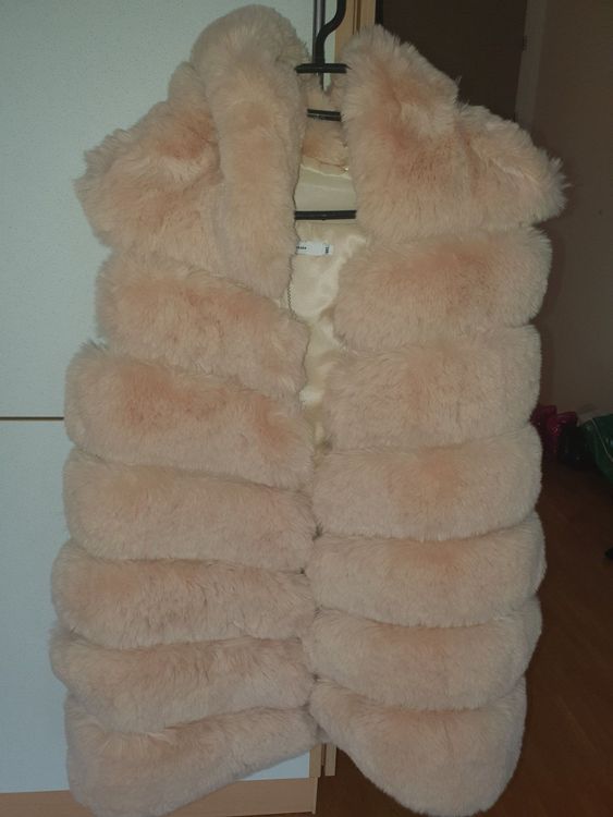 gilet en fourrure fine beige main image 0