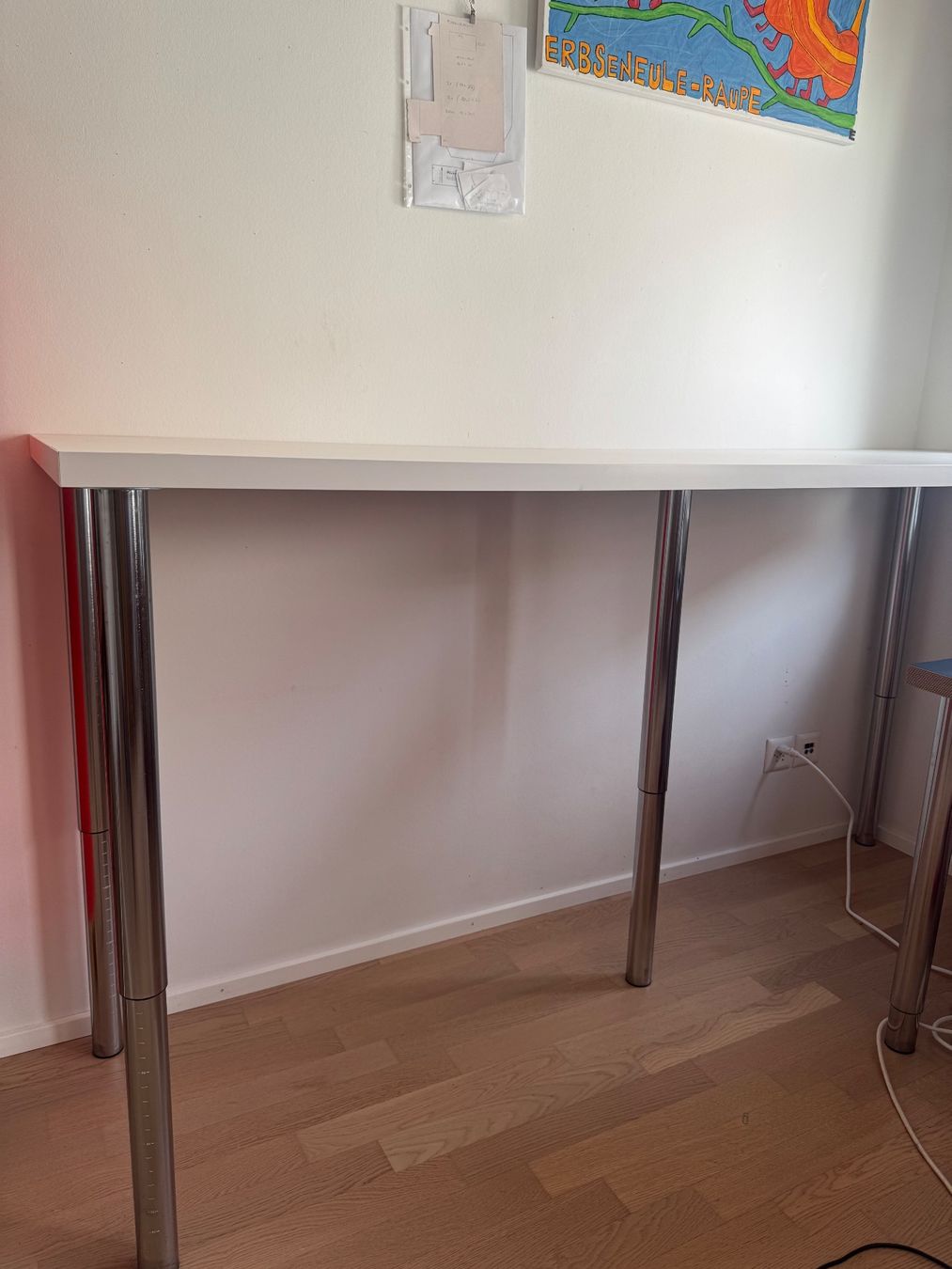Ikea Scrivanie: Arbeitstisch höhenverstellbar – Usato da Biel-Benken BL venduto da Hellogoodbye 1