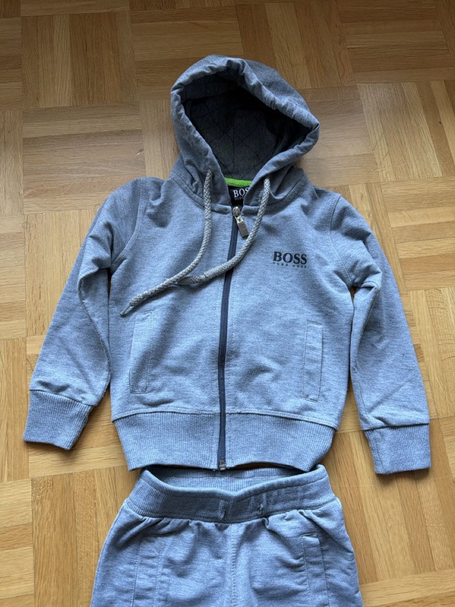 Hugo Boss Anzüge: Hugo Boss Jogginganzug Gr. 98 – Gebraucht aus Kilchberg ZH von Von_dutch 2